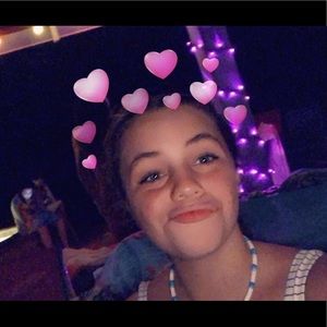 Meet your Posher, Nadia